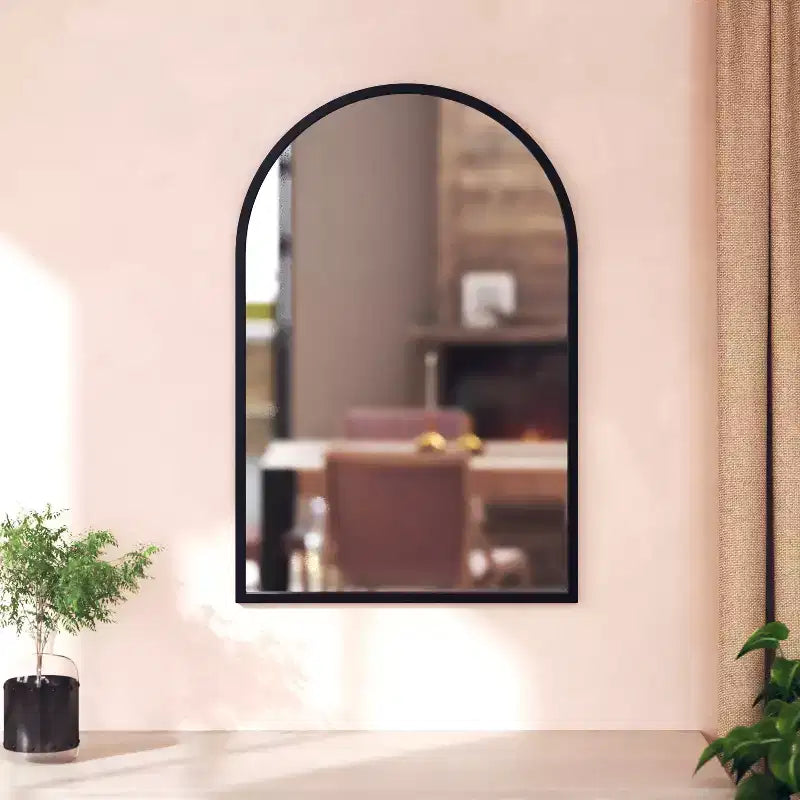 Merrick Lane Arched Metal Framed Wall Mirror for Entryways, Dining Rooms, and Living Rooms